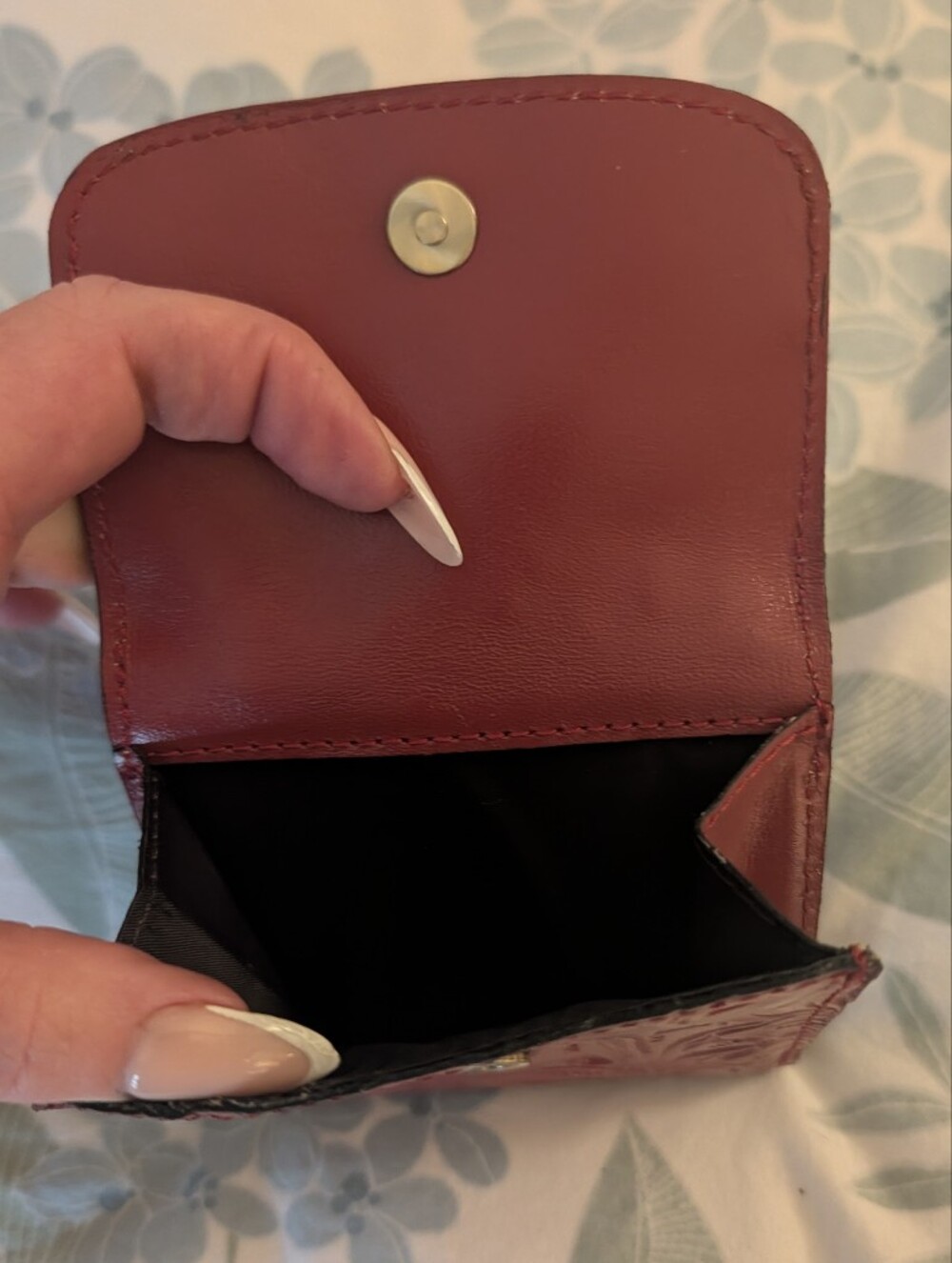 Patricia Nash Astra Bifold Wallet In Burnished Tooled Berry Red Italian Leather - Picture 9 of 12